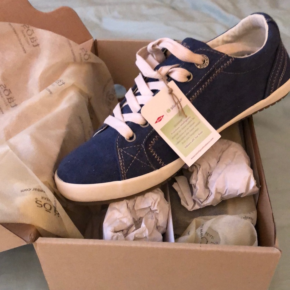 Taos Canvas Sneakers - Blue, Size 7.5 W